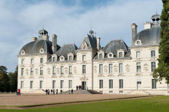Loire Velo 3 Appartements Moderne Velo Parking 20 Places Velos Centre Ville Historique Blois Exterior foto